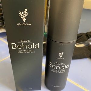 NWT Younique’s Behold Setting Spray